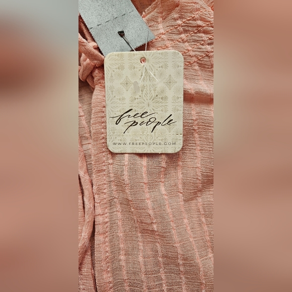 Free people woman's blouse. Size M. - Picture 8 of 9